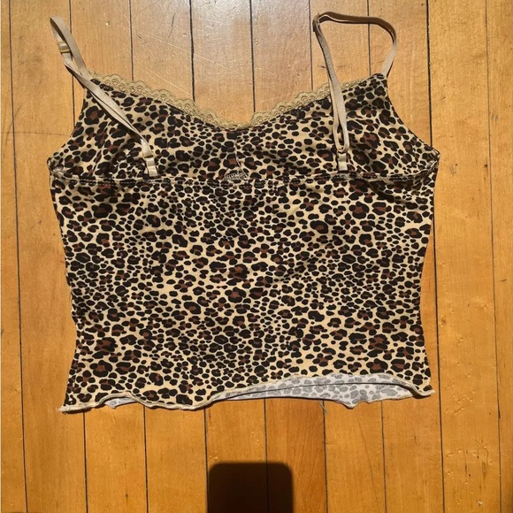 super cute leopard top - Picture 2 of 2